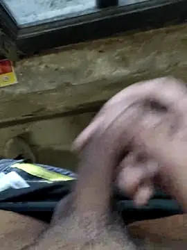 Snapshot of cumshotboy01 chatting on 11/14/25, 10:47 cumshotboy01 online show from 11/14/25, 10:47