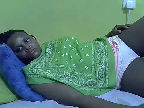 queendebbie online show from 12/04/25, 10:24