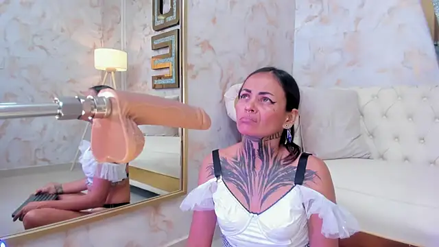 hanna slut  online show from 12/03/25, 02:26