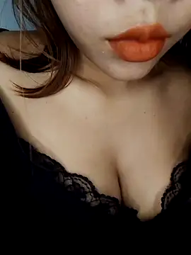 Snapshot of Sofia_xx2 chatting on 03/04/25, 07:41 Sofia xx2 online show from 03/04/25, 07:41