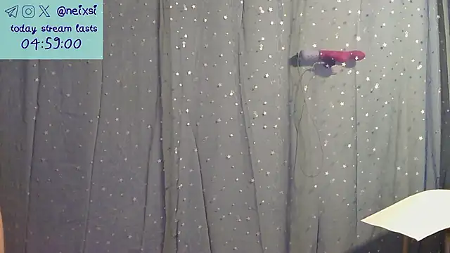 Snapshot of ixsi chatting on 02/04/26, 01:22 ixsi online show from 02/04/26, 01:22