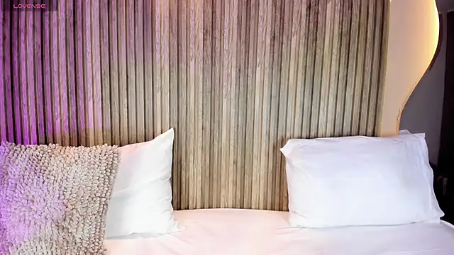 LiaTink online show from 02/26/26, 05:12