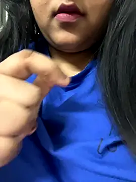 smile pretty online show from 11/14/25, 07:45