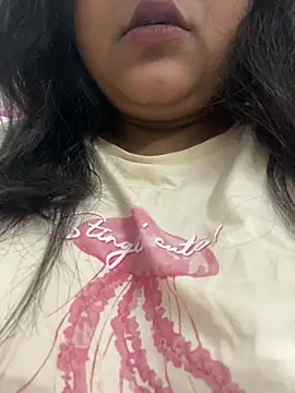 smile pretty online show from 02/26/26, 05:34