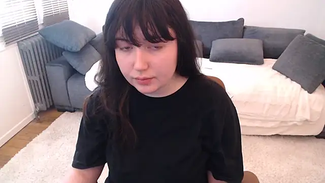 Lynylou online show from 02/27/25, 11:41