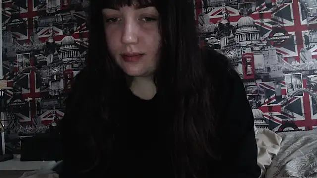 Lynylou online show from 02/17/26, 04:35