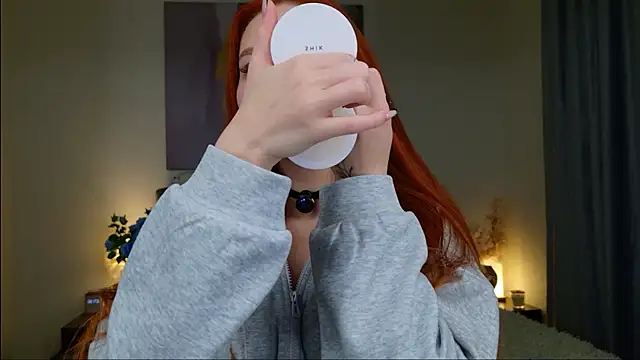 JudyWalkerr online show from 11/23/25, 02:33