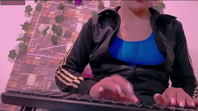 CrazyRousex online show from 10/09/25, 04:16