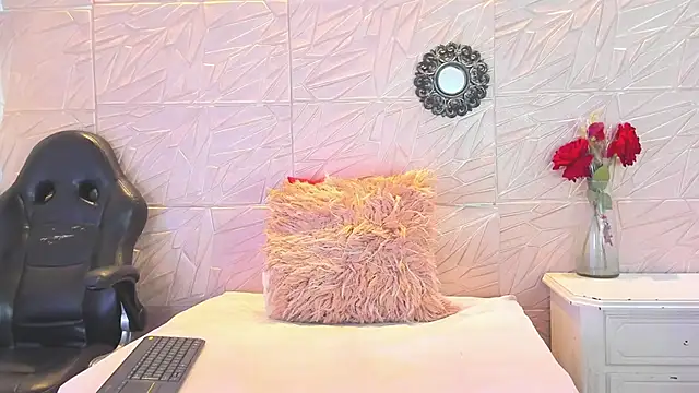 paula  cruzz online show from 03/10/25, 06:56