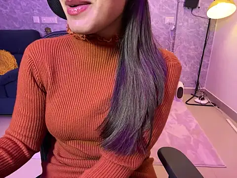 MidnightFlame online show from 12/20/24, 07:07