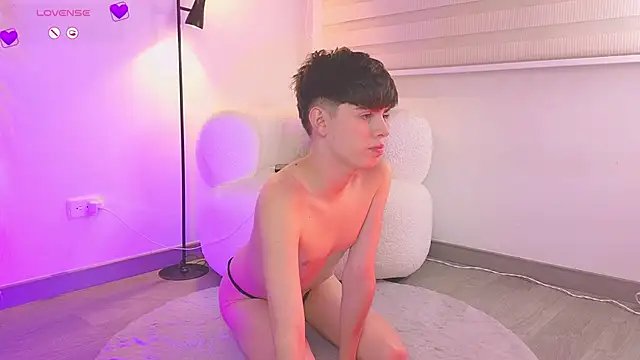 sebbyrose online show from 12/13/24, 02:43