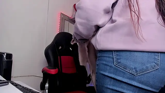 angel hardy dl online show from 02/21/25, 12:49