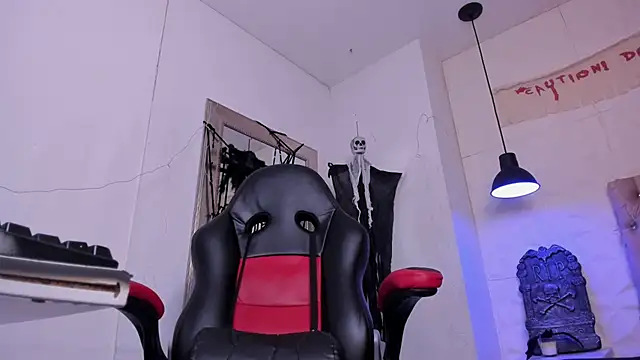 angel hardy dl online show from 10/17/25, 10:40