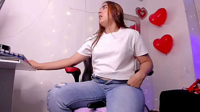 angel hardy dl online show from 04/10/26, 11:04