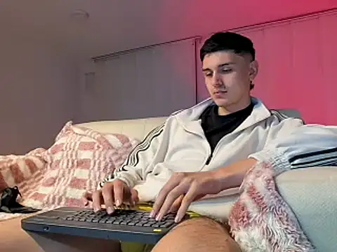 Snapshot of bastia_noooo chatting on 01/28/25, 06:38 bastia noooo online show from 01/28/25, 06:38