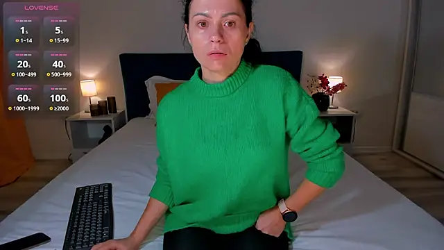 devilish angel online show from 11/20/25, 05:40