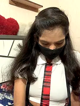 hottiess69 online show from 10/13/25, 07:36