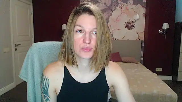 EmilyWalkeri online show from 01/22/25, 07:46