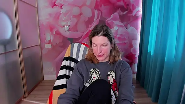 EmilyWalkeri online show from 03/21/25, 10:06