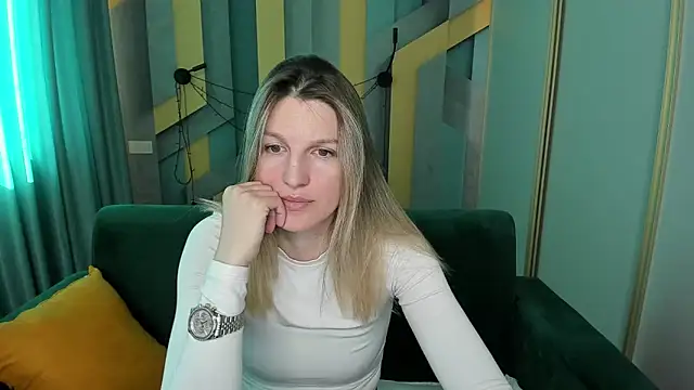 EmilyWalkeri online show from 03/17/26, 08:06