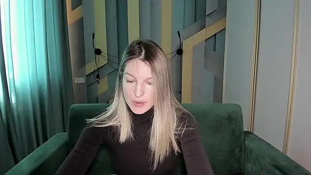 Snapshot of EmilyWalkeri chatting on 04/28/26, 06:40 EmilyWalkeri online show from 04/28/26, 06:40