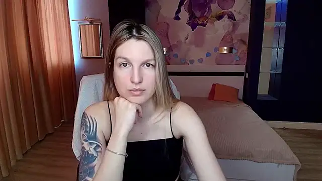 Snapshot of EmilyWalkeri chatting on 05/31/26, 06:21 EmilyWalkeri online show from 05/31/26, 06:21