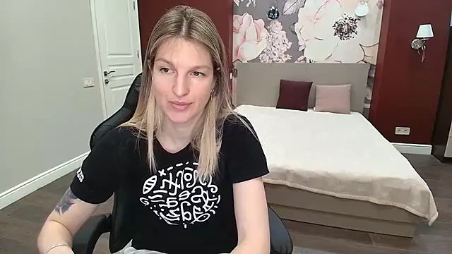 Snapshot of EmilyWalkeri chatting on 06/01/26, 06:59 EmilyWalkeri online show from 06/01/26, 06:59