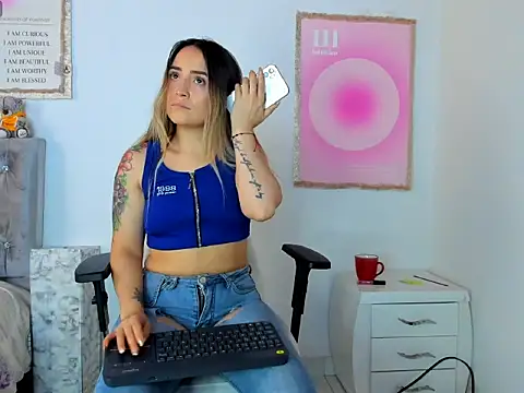 cindy love2 online show from 12/04/25, 02:04