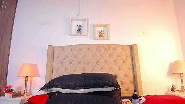 allisson m online show from 10/03/25, 12:13