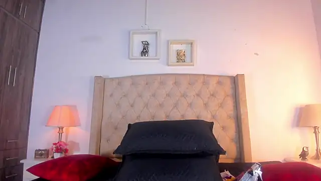 allisson m online show from 12/19/25, 12:12