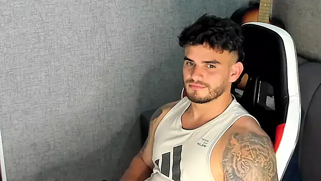 Ricardogo19 online show from 10/27/25, 10:58