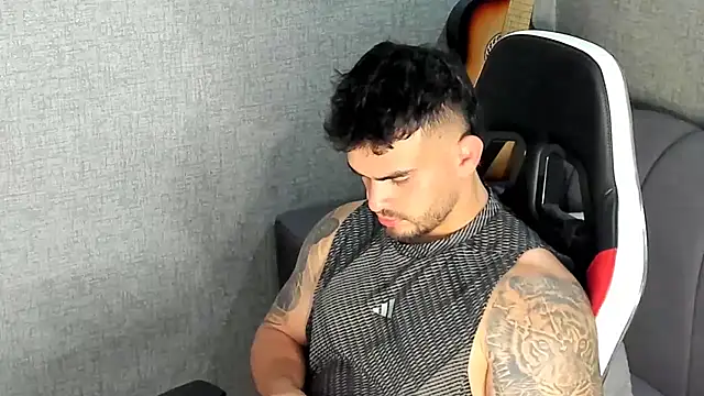 Ricardogo19 online show from 11/05/25, 06:30