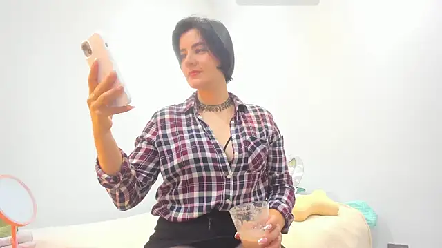 Cristina Vanegas631 online show from 01/26/25, 11:06