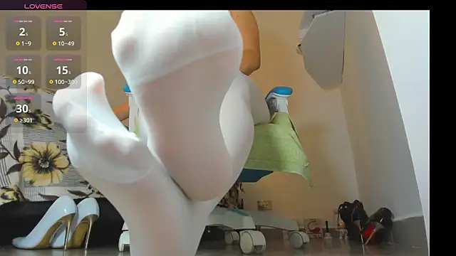 Cristina Vanegas631 online show from 02/12/25, 08:06