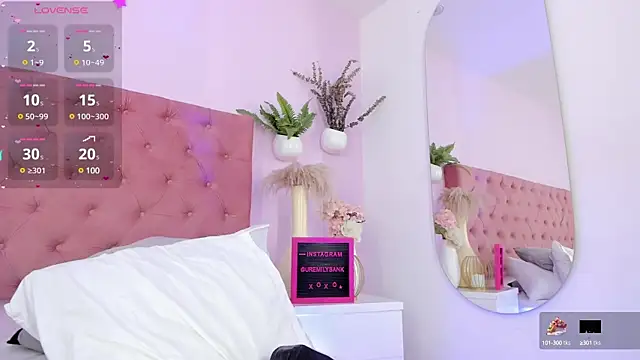 emily bank online show from 03/09/25, 02:07