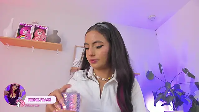 emily bank online show from 09/23/25, 07:39