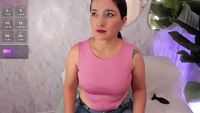 Emelyross  online show from 10/17/25, 12:14