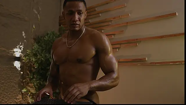 Logan Varela online show from 10/01/25, 01:11