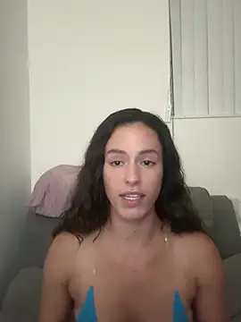 Snapshot of brookehoneynina chatting on 03/21/25, 12:18 brookehoneynina online show from 03/21/25, 12:18