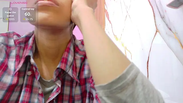 yourcuteneighbourr online show from 04/02/26, 02:53