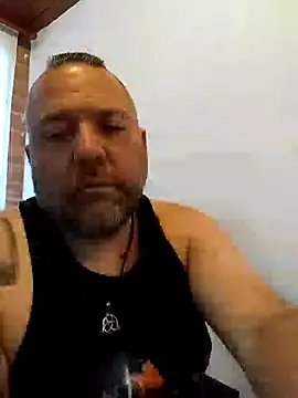 Snapshot of masterskywalker1983 chatting on 12/27/24, 10:26 masterskywalker1983 online show from 12/27/24, 10:26
