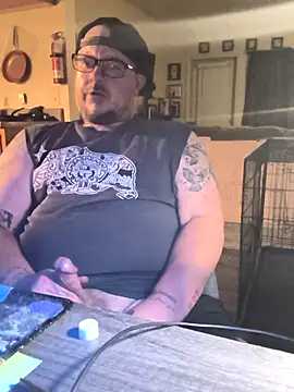 Snapshot of Tyrish361 chatting on 10/03/25, 08:11 Tyrish361 online show from 10/03/25, 08:11