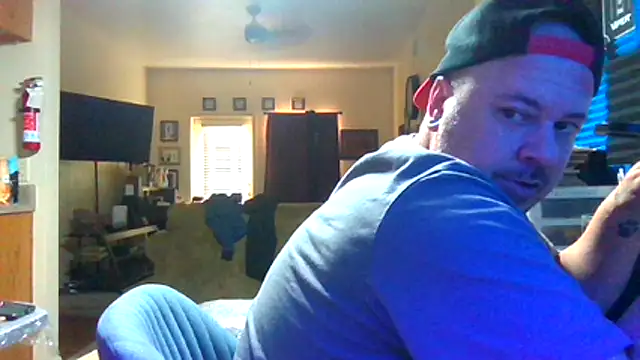 Snapshot of Tyrish361 chatting on 11/12/25, 01:22 Tyrish361 online show from 11/12/25, 01:22