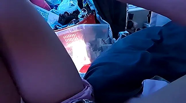 gurlnips online show from 03/06/25, 02:51