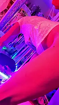 gurlnips online show from 09/11/25, 09:59