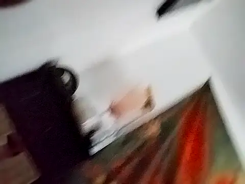 gurlnips online show from 09/22/25, 11:29