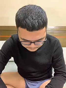 lililiwuwuwu online show from 12/25/24, 01:19