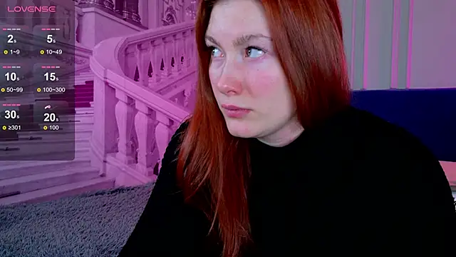 Snapshot of Liv_Fay chatting on 12/17/24, 01:38 Liv Fay online show from 12/17/24, 01:38