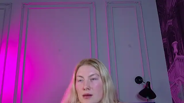 Snapshot of Liv_Fay chatting on 01/25/25, 07:39 Liv Fay online show from 01/25/25, 07:39