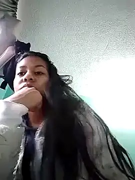 Tiphanydirty3 online show from 02/06/25, 10:21